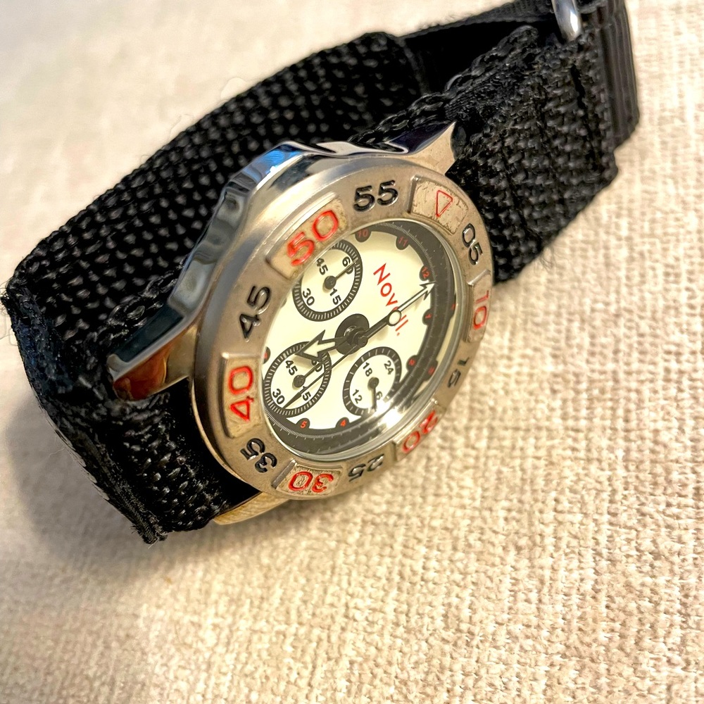 Vintage Novell Networks Logo Watch - Picture 2 of 4